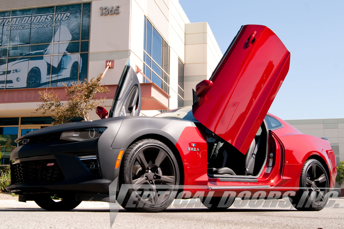 Vertical Doors ® - Custom Vertical Lambo Door Conversion Kit (VDCCHEVYCAM16) - Main Image