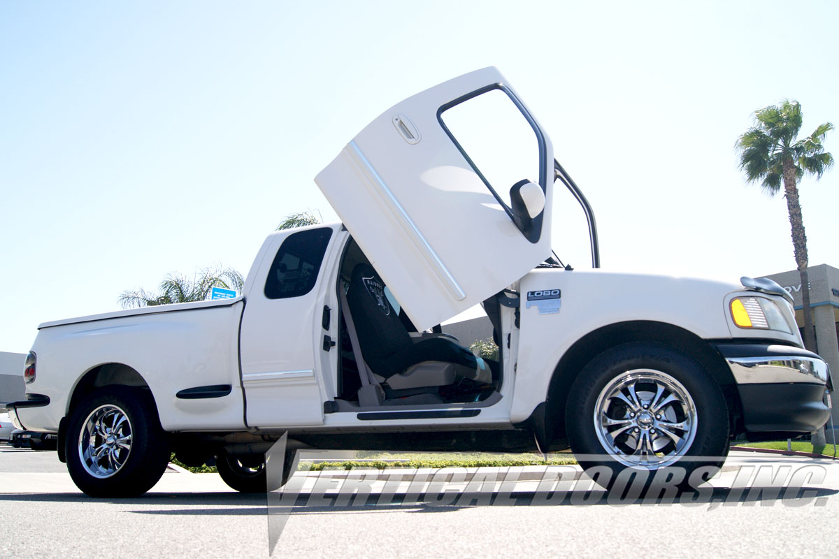 Vertical Doors ® - Custom Vertical Lambo Door Conversion Kit (VDCF1509703) - Main Image