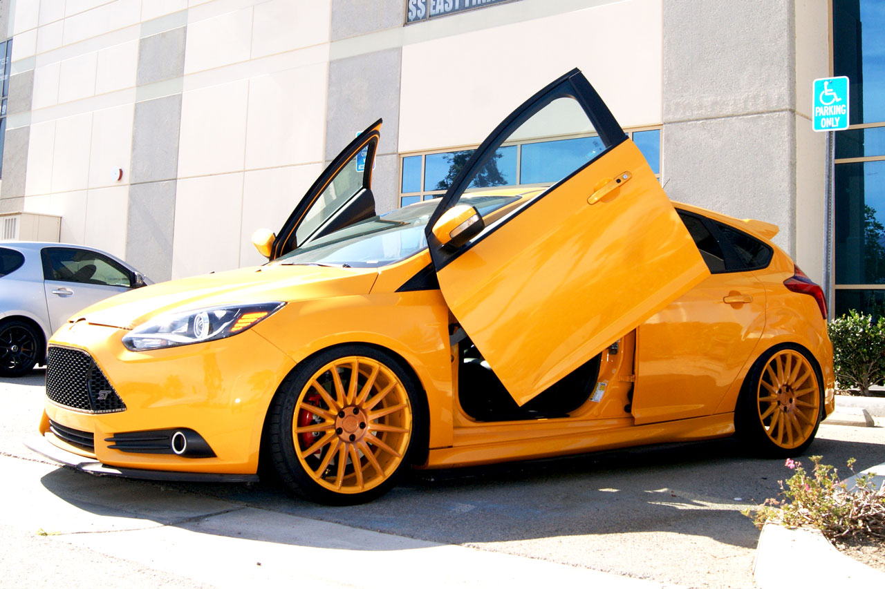 Vertical Doors ® - Custom Vertical Lambo Door Conversion Kit (VDCFFOC1015) - Main Image