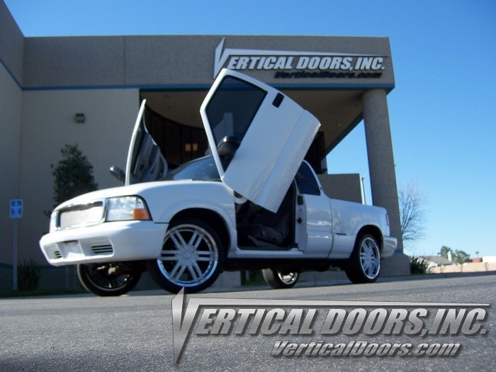 Vertical Doors ® - Custom Vertical Lambo Door Conversion Kit (VDCGMCSON9404) - Main Image