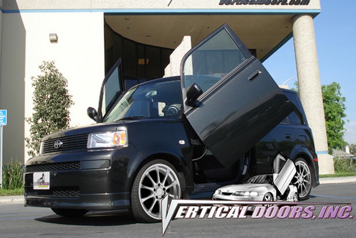 Vertical Doors ® - Custom Vertical Lambo Door Conversion Kit (VDCSCXB0406) - Main Image